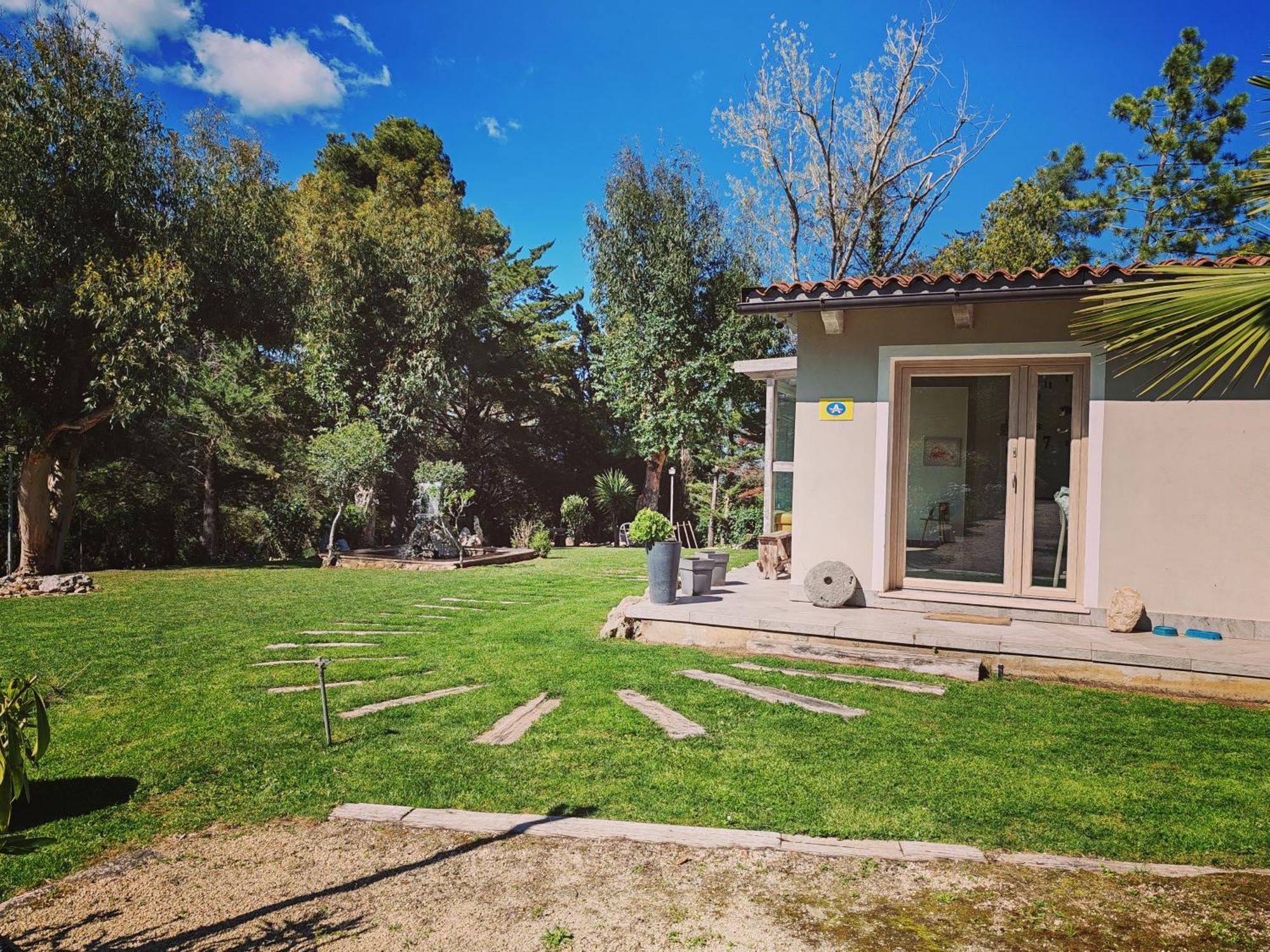 Bed and Breakfast Memento Ossi Exterior foto